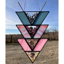 Load image into Gallery viewer, Pressed Flower Piece