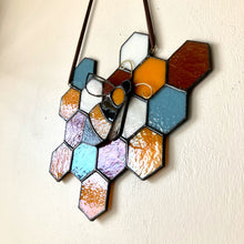 Load image into Gallery viewer, Honeybee