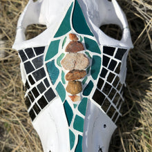 Load image into Gallery viewer, The Onyx Horse