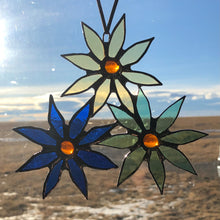 Load image into Gallery viewer, Flower Suncatcher (Single, Duo, Trio)